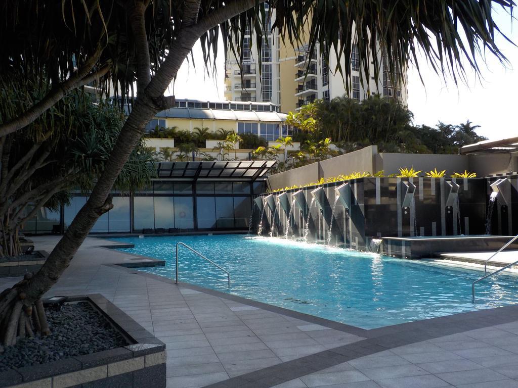 Circle On Cavill - Hr Surfers Paradise Apartment Gold Coast Exterior photo